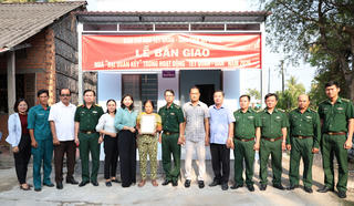 An Giang: Bàn giao 2 căn nhà “Đại đoàn kết” trong hoạt động “Tết Quân – Dân” năm 2026