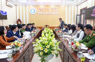 Đoàn kiểm tra liên ngành Trung ương về an toàn thực phẩm làm việc với Sở Y tế tỉnh Ninh Bình