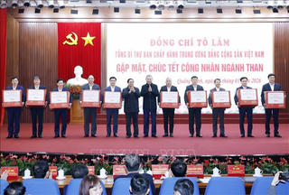 Tổng Bí thư Tô Lâm gặp mặt, chúc Tết công nhân ngành Than tại Quảng Ninh