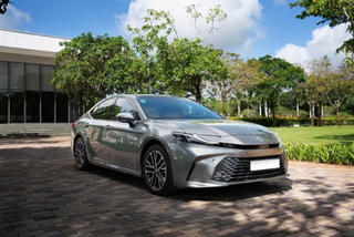 Toyota Việt Nam giảm đến 200 triệu cho một số mẫu xe Hybrid