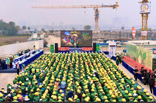 1.100 công nhân tại Hà Nội được nhận quà “Xây Tết”