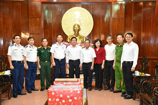 Bộ Tư lệnh Vùng Cảnh sát biển 4 thăm và chúc Tết các cơ quan khu vực Tây Nam Bộ