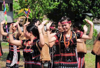 Gia Lai: Rộn ràng sắc xuân, ấm lòng người dân tại xã Canh Vinh