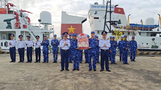 Gác lại niềm riêng, giữ bình yên biển đảo Tổ quốc