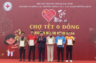 Phiên chợ đặc biệt ngày cuối năm nơi địa đầu Đông Bắc Tổ quốc