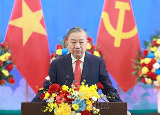 Bài viết của Tổng Bí thư Tô Lâm: VỮNG BƯỚC DƯỚI CỜ ĐẢNG
