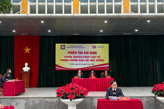 Tuyên truyền phòng, chống bạo lực học đường qua phiên tòa giả định tại trường THCS Gia Thụy 