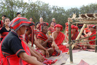 Những người “thắp lửa” cho hành trình giảm nghèo ở vùng cao A Lưới (Huế) 