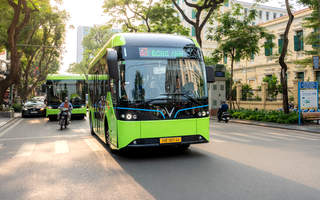 Hà Nội tăng cường 6 tuyến xe buýt phục vụ Hội chợ Quốc gia Mùa Xuân 2026