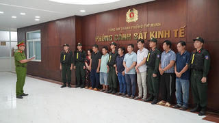 Điểm tin Pháp Luật 04/02: Triệt phá đường dây sản xuất, tiêu thụ xăng RON A95 giả tại TP Hồ Chí Minh 