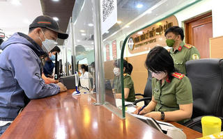 Từ 1/7, nhiều trường hợp phải hoàn thành nghĩa vụ thuế trước khi xuất cảnh