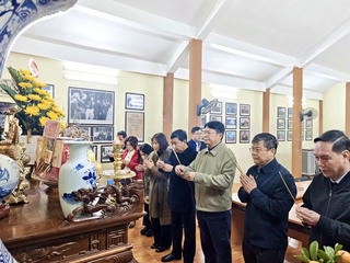 Bộ Tư pháp dâng hương tại Khu di tích lịch sử của Bộ tại tỉnh Tuyên Quang