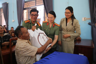 Công an Đồng Nai đẩy mạnh an sinh, dân vận và bảo vệ ANTQ tại cơ sở