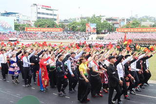 Chung sức, đồng lòng đưa đất nước đến đài vinh quang