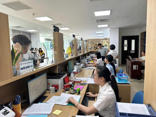 Hà Nội đẩy mạnh cải cách hành chính, lấy người dân và doanh nghiệp làm trung tâm phục vụ