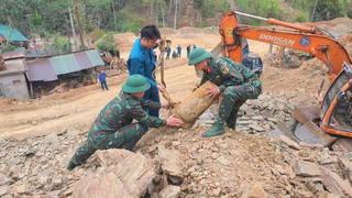 Nghệ An: Huỷ thành công quả bom nặng 250kg khi đào móng nhà 