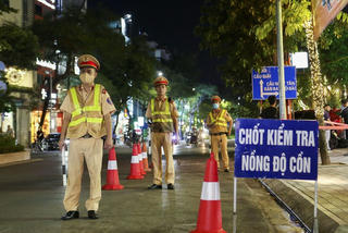 Hà Nội xử lý hơn 160 trường hợp vi phạm nồng độ cồn trong ngày 23 tháng Chạp