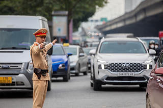 Hà Nội tăng cường quản lý vận tải, bảo đảm trật tự an toàn giao thông dịp Tết
