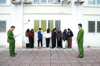 Phát hiện đường dây đánh bạc trá hình trong trung tâm thương mại