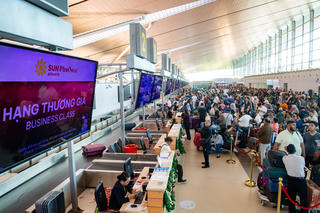 Lưu lượng hành khách đi và đến Cảng Hàng không quốc tế Phú Quốc tăng cao trong dịp Tết Nguyên đán Bính Ngọ