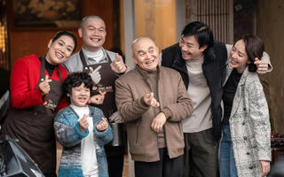 Điểm tin showbiz 24/02: “Mùi phở” vươn ra quốc tế với câu chuyện gia đình đậm hồn Việt