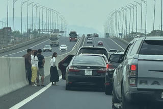 Hai vụ tai nạn liên hoàn trên cao tốc Phan Thiết – Dầu Giây, ùn tắc kéo dài trưa mùng 7 Tết