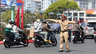 Loạt giải pháp giúp giao thông Lâm Đồng thoát cảnh ùn tắc dịp Tết Nguyên đán Loạt giải pháp giúp giao thông Lâm Đồng thoát cảnh ùn tắc dịp Tết Nguyên đán