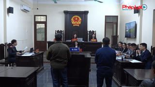 Thái Nguyên: Vụ án chém người gây thương tích, Viện Kiểm sát đề nghị truy tố thêm tội sử dụng vũ khí quân dụng Thái Nguyên: Vụ án chém người gây thương tích, Viện Kiểm sát đề nghị truy tố thêm tội sử dụng vũ khí quân dụng