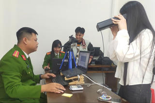 Những “chiến sĩ không nghỉ Tết”, tất cả vì quyền lợi của Nhân dân