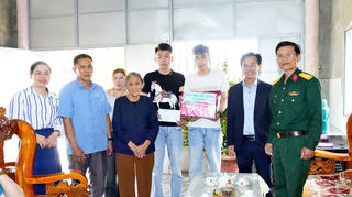 Mùa tòng quân đặc biệt ở Quảng Ngãi khi những cặp song sinh cùng lên đường