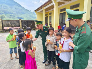 Cao Bằng: Bộ đội Biên phòng Xuân Trường: Thắp lửa trên đồn, rực sáng mùa Xuân dưới bản Cao Bằng: Bộ đội Biên phòng Xuân Trường: Thắp lửa trên đồn, rực sáng mùa Xuân dưới bản
