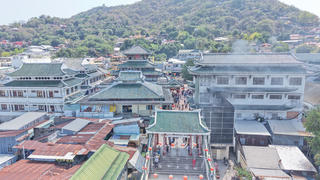 Miếu Bà Chúa Xứ 'hút' hàng triệu lượt khách mỗi năm