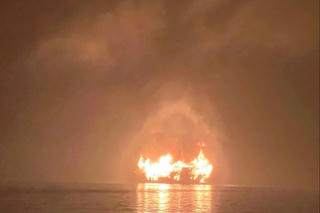 Yêu cầu kiểm tra, rà soát điều kiện an toàn toàn bộ đội tàu du lịch trên Vịnh Hạ Long