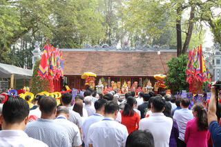 Lào Cai tăng cường quản lý tiền công đức tại các di tích