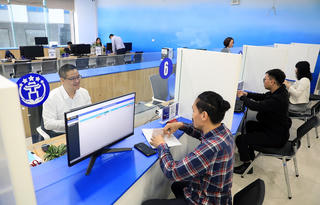 Hà Nội hướng tới nhóm dẫn đầu cả nước về chỉ số phục vụ hành chính công