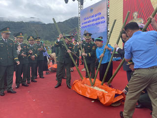 Trung tướng Nguyễn Anh Tuấn dự “Ngày hội Biên phòng toàn dân” tại Quảng Ninh