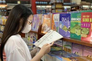 Thống nhất sách giáo khoa trong các trường phổ thông tại Hà Nội