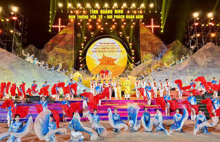 Non thiêng Yên Tử - Khí phách ngàn năm