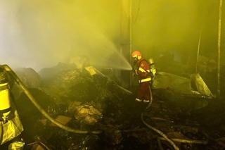 Dập đám cháy trong khu nhà xưởng rộng5.000m2 ở Hà Nội