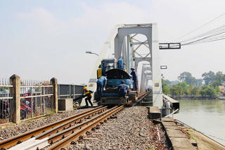 Chốt phương án sửa chữa cầu Ghềnh sau vụ sà lan tông