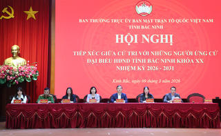 Chủ tịch UBND tỉnh Bắc Ninh tiếp xúc cử tri tại phường Kinh Bắc