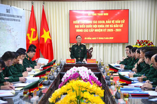 Thượng tướng Phạm Trường Sơn kiểm tra công tác bảo vệ bầu cử tại Bộ đội Biên phòng Đà Nẵng