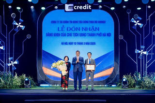 Mcredit kỷ niệm 10 năm thành lập và nhận Bằng khen của Chủ tịch UBND TP. Hà Nội