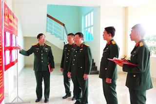 Bộ CHQS tỉnh Quảng Trị kiểm tra công tác chuẩn bị bầu cử trong lực lượng vũ trang