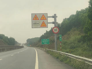 Điều chỉnh tốc độ trên cao tốc Cam Lộ – La Sơn lên 80 km/h tại các đoạn chưa thi công
