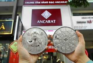 Giá bạc ngày 13/3: Bạc thế giới và bạc trong nước tăng cao