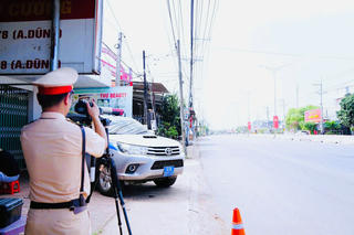 Siết kiểm soát tốc độ trên cao tốc phía Nam, nhiều tài xế bị xử phạt