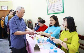 Bắc Ninh: 5 đơn vị có cử tri đi bỏ phiếu đạt 100% tính đến 15h ngày 15/3