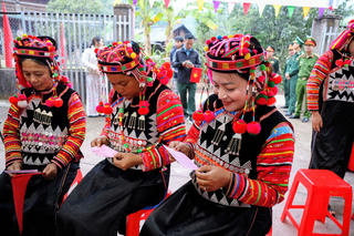 Người dân nơi cực Tây Tổ quốc nô nức đi bầu cử