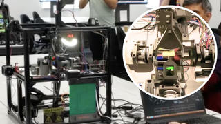 Robot giải khối Rubik trong... nháy mắt 
